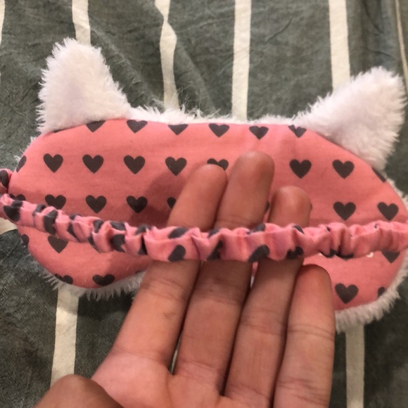 Sweet dreams eye mask set!! 💖 - Picture 5 of 7